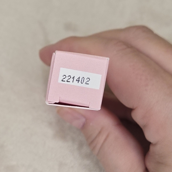 Kylie Cosmetics On Brand (Peachy Nude) Matte Liquid Lipstick - Picture 5 of 10